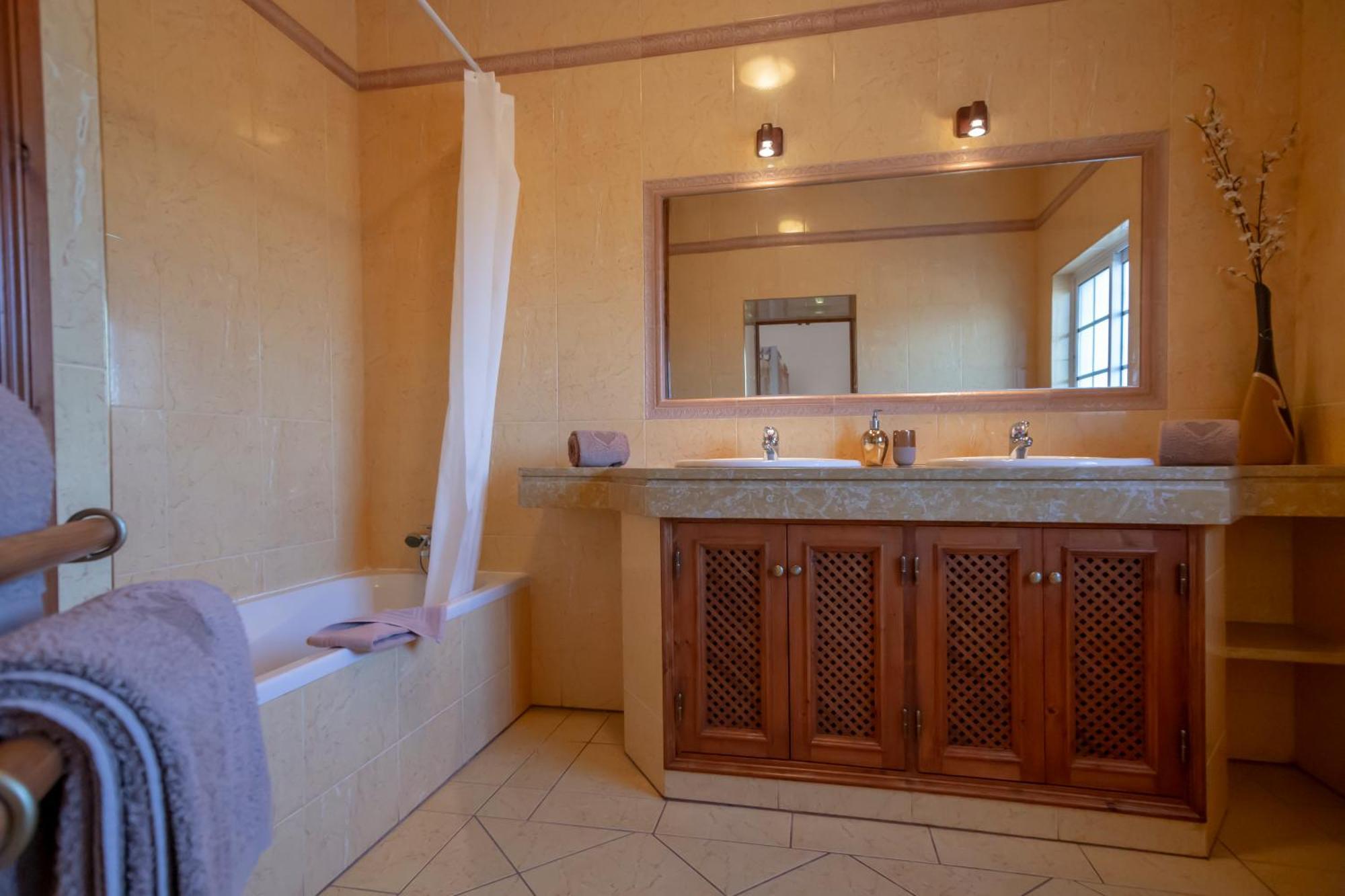 البوفيرا Al Meida Guesthouse المظهر الخارجي الصورة