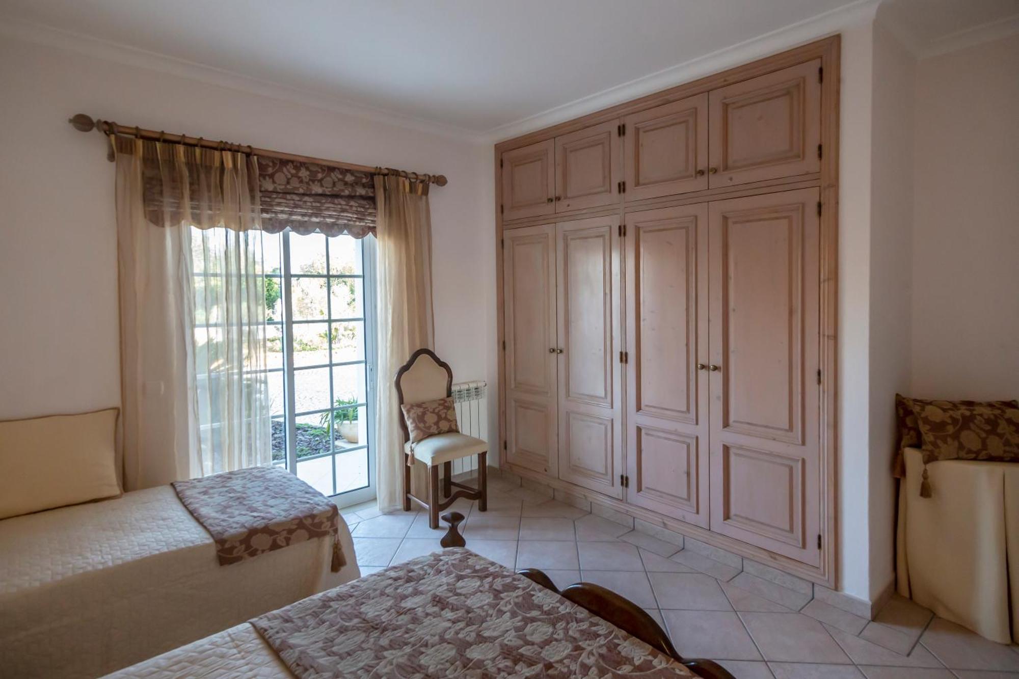 البوفيرا Al Meida Guesthouse المظهر الخارجي الصورة