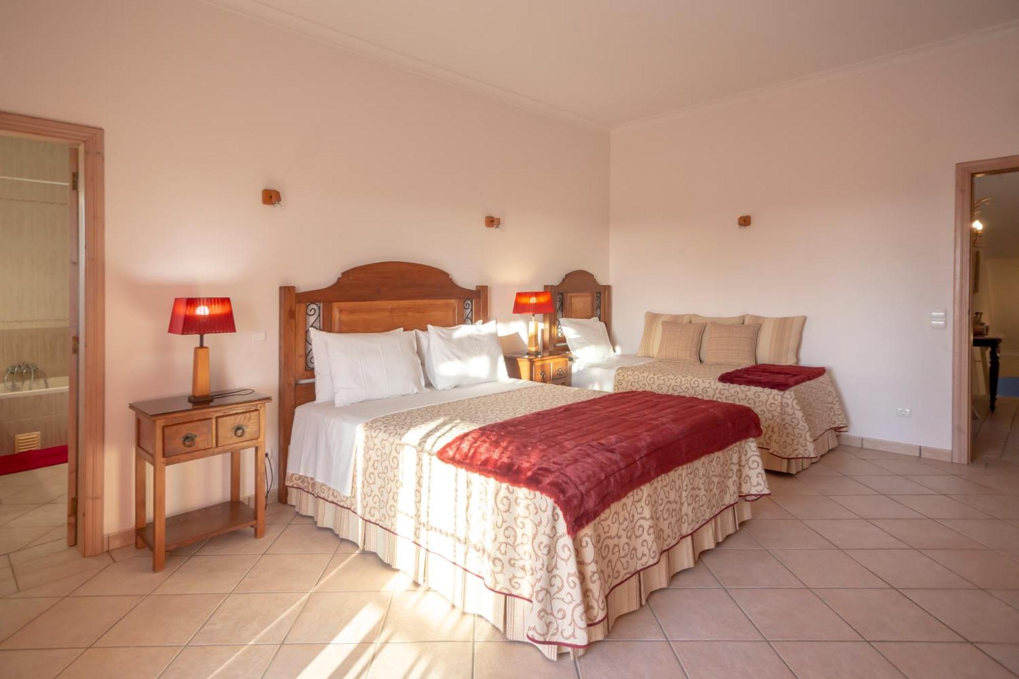البوفيرا Al Meida Guesthouse المظهر الخارجي الصورة