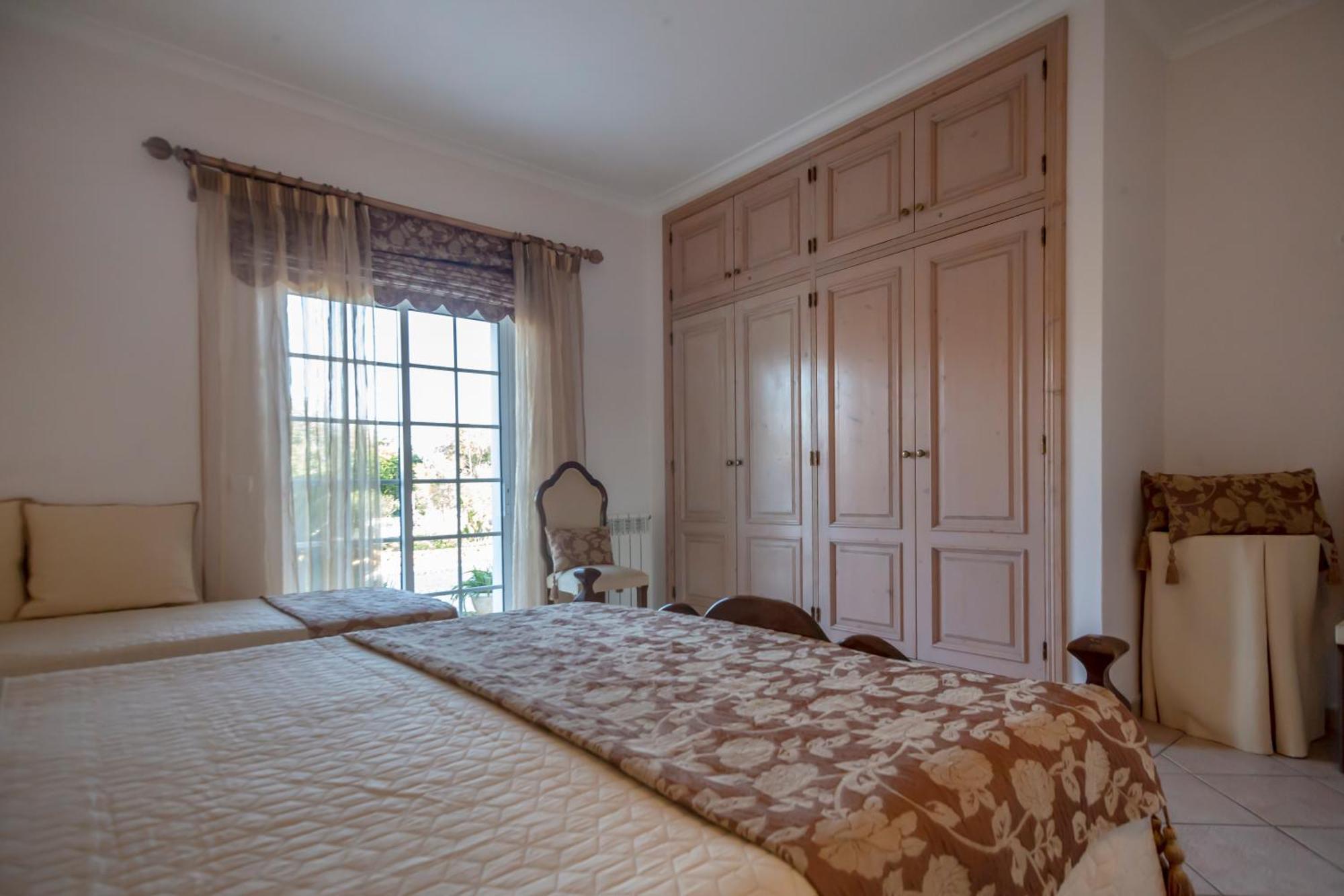 البوفيرا Al Meida Guesthouse المظهر الخارجي الصورة