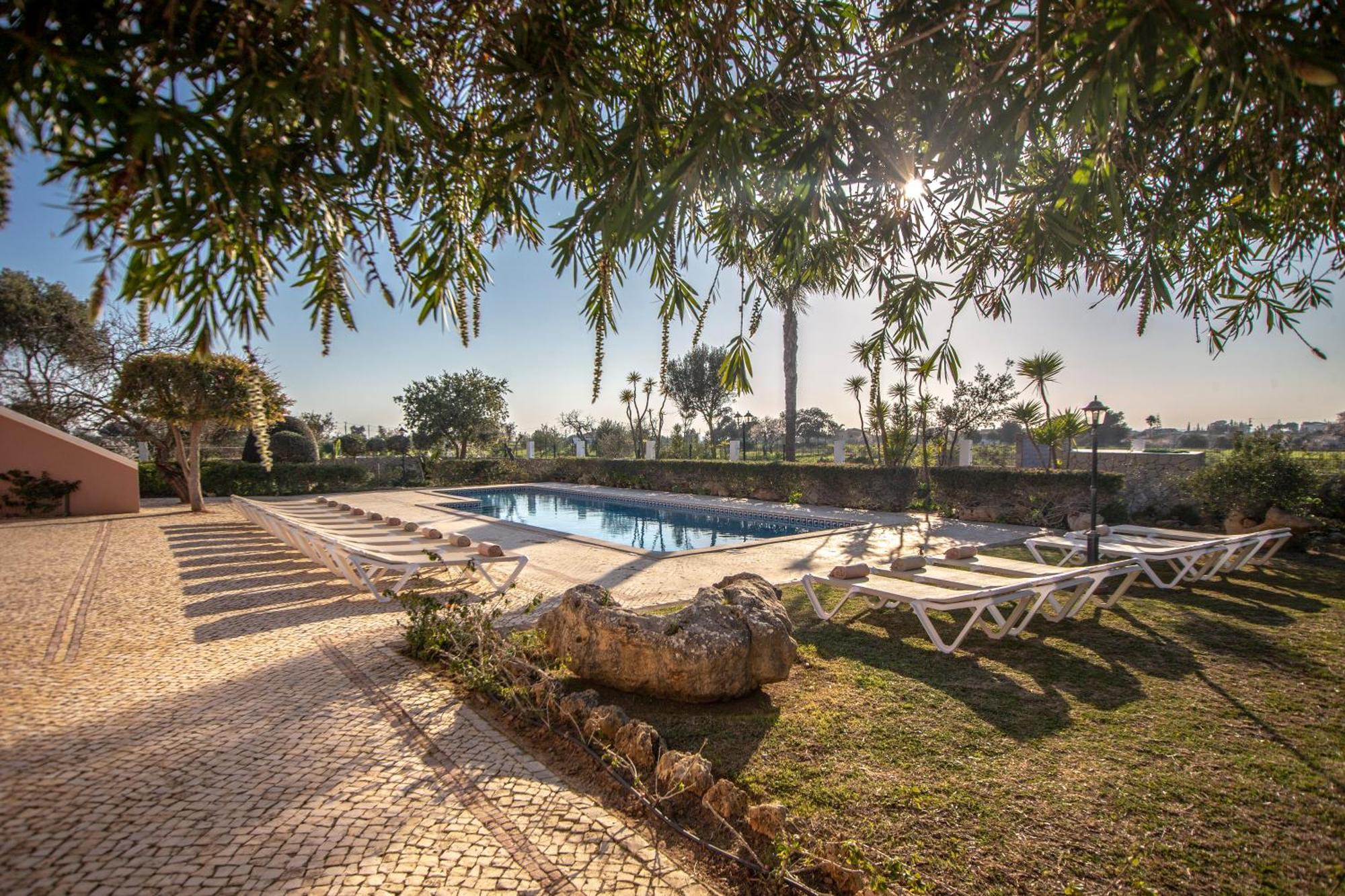 البوفيرا Al Meida Guesthouse المظهر الخارجي الصورة